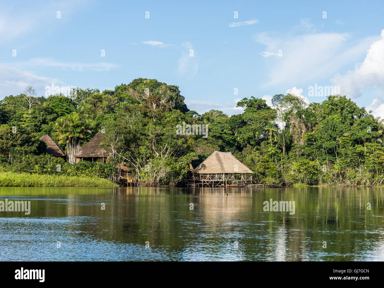 Sani Lodge en Amazonie, le pavillon principal de la rivière. Le Parc national Yasuni, en Equateur, en Amérique du Sud. Banque D'Images