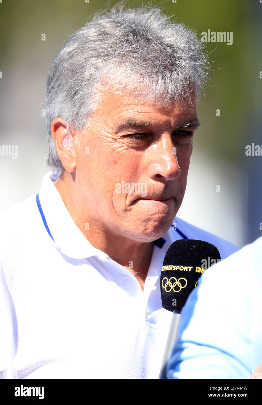 BBC's John Inverdale au Lagoa Stadium sur le huitième jour de la Jeux Olympiques de Rio, au Brésil. Banque D'Images