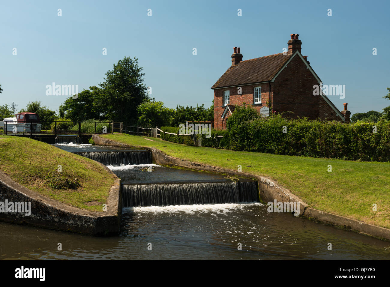 Papercourt verrou sur la rivière Wey à Ripley, Surrey England UK Banque D'Images