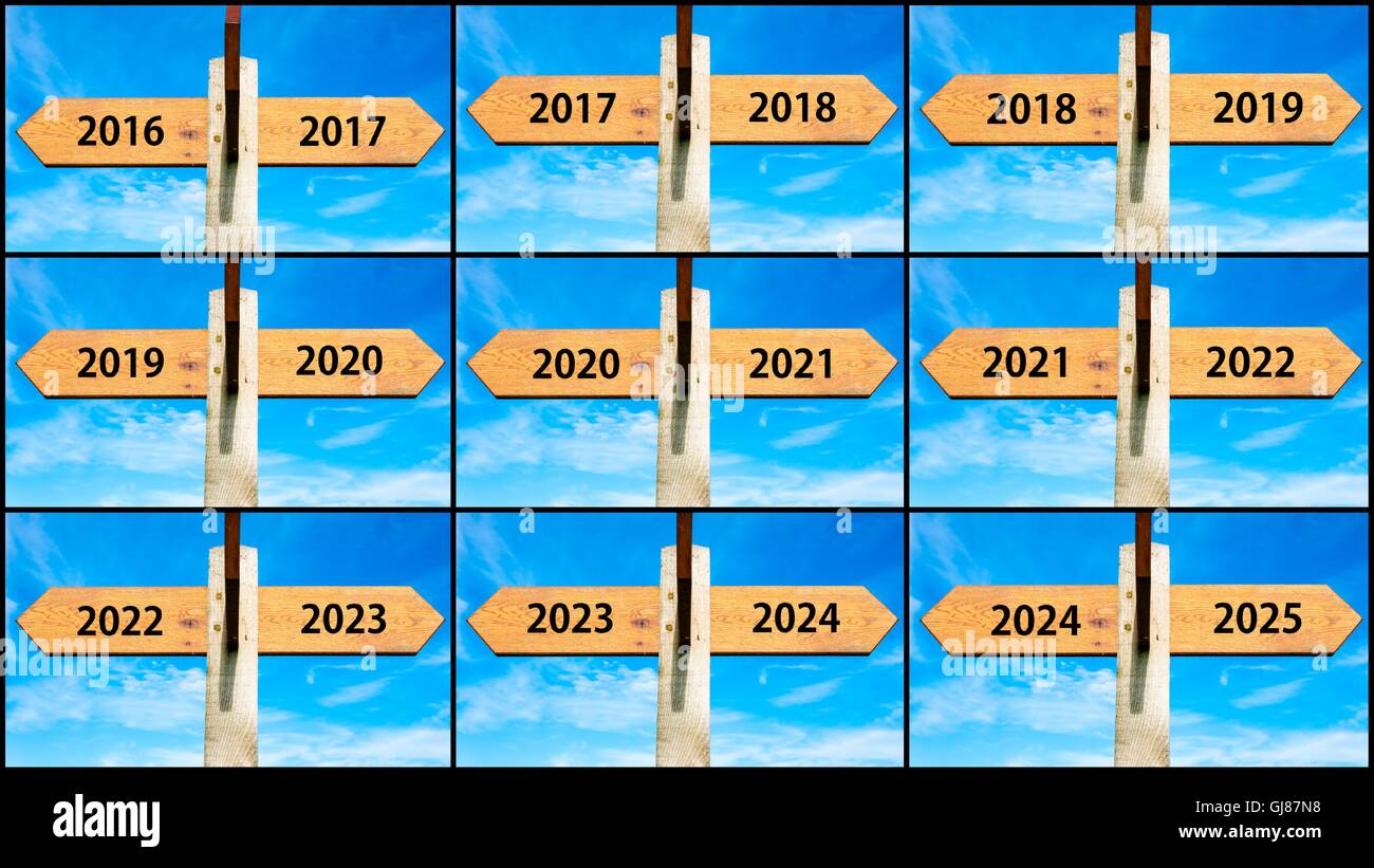 Photo Collage d'images avec une flèche au-dessus de ciel bleu, concept de motivation. Banque D'Images