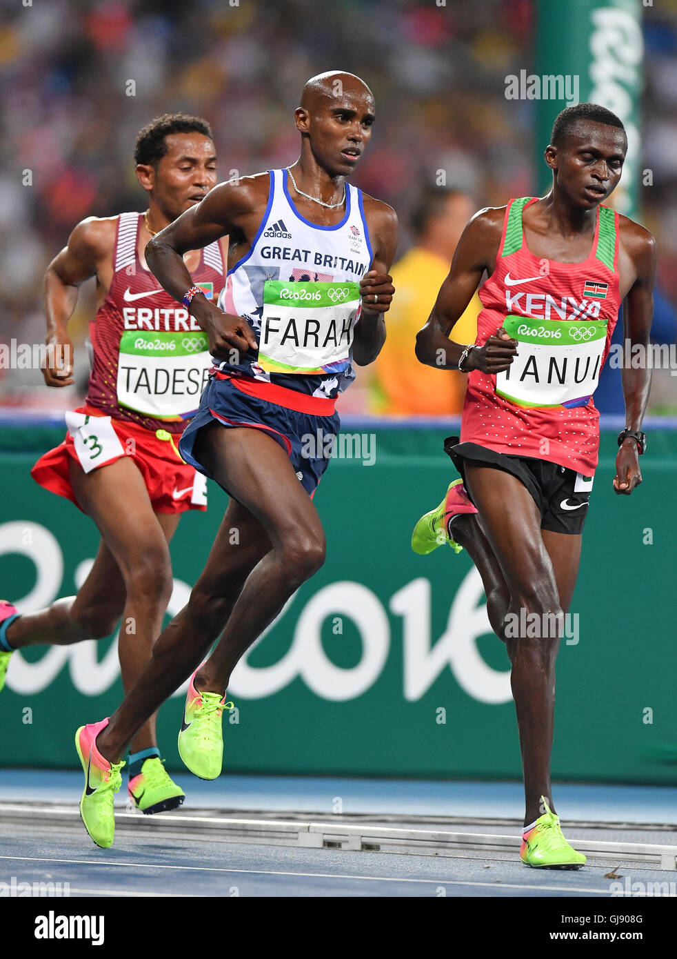 RIO DE JANEIRO, Brésil - 13 août : Mohamed Farah de Grande-Bretagne dans la mens 10000m au cours de la session finale du soir le jour 8 de l'athlétisme aux Jeux Olympiques de Rio 2016 au Stade olympique le 13 août 2016 à Rio de Janeiro, Brésil. (Photo de Roger Sedres/Gallo Images) Credit : Roger Sedres/Alamy Live News Banque D'Images