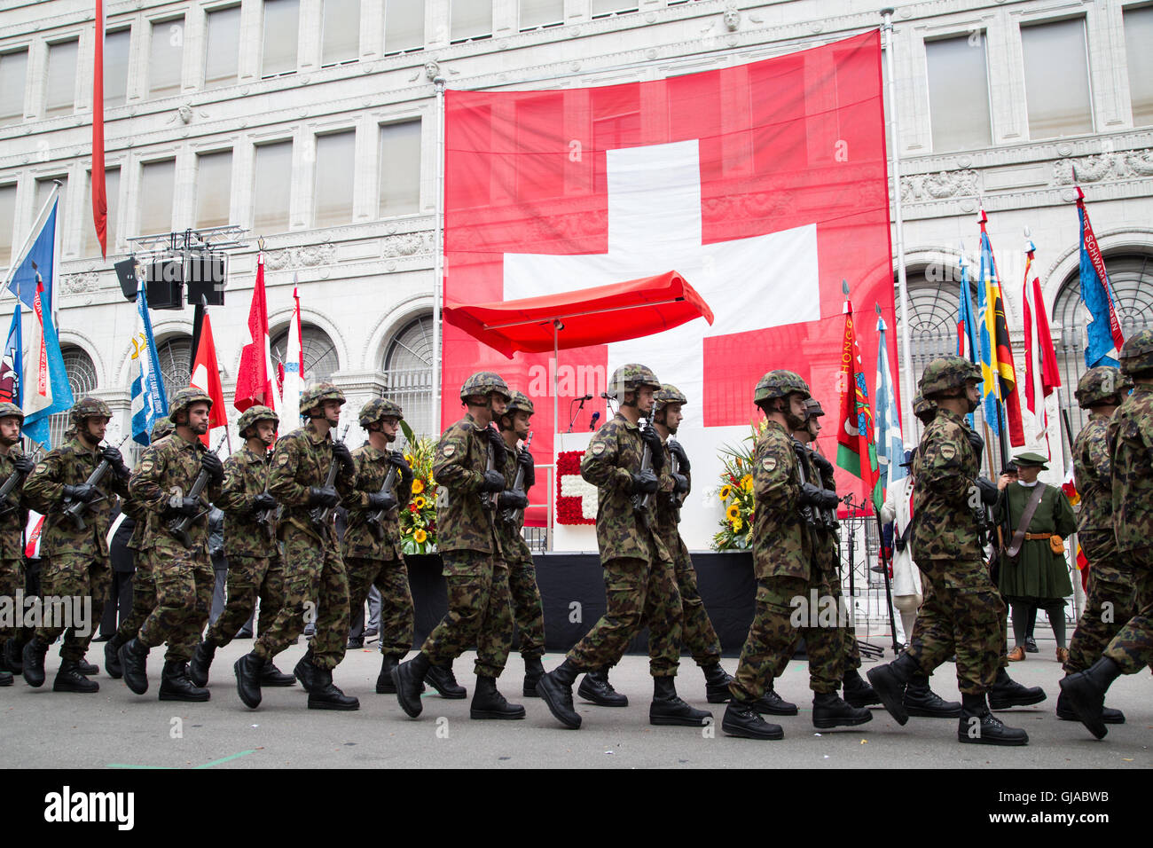 Militaire suisse Banque de photographies et d'images à haute résolution -  Alamy