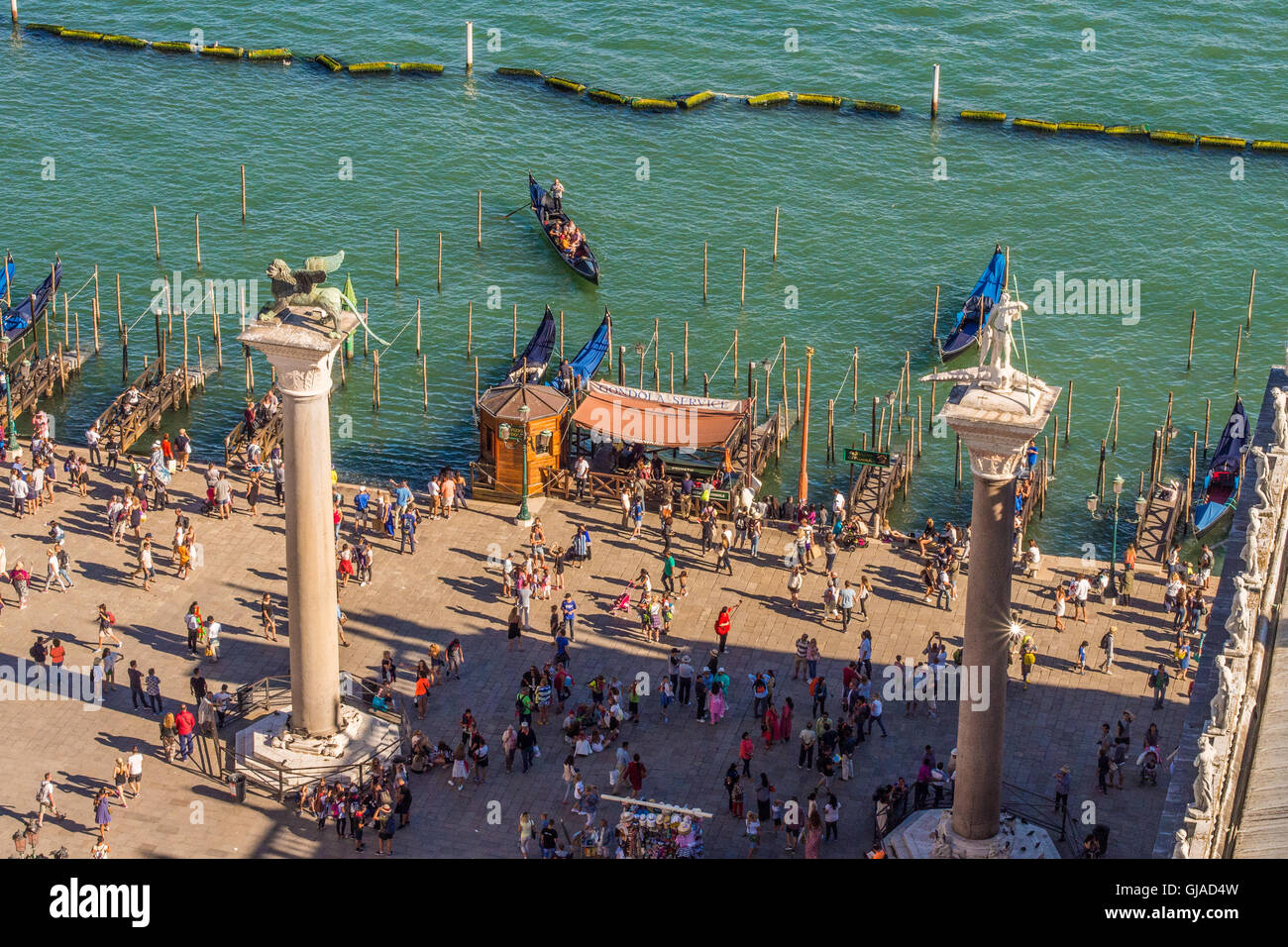 Colonnes de saint theodore venise Banque de photographies et d’images à