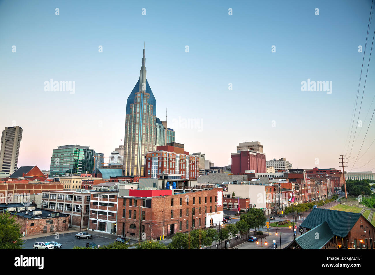 Le centre de Nashville, Tennessee cityscape le soir Banque D'Images