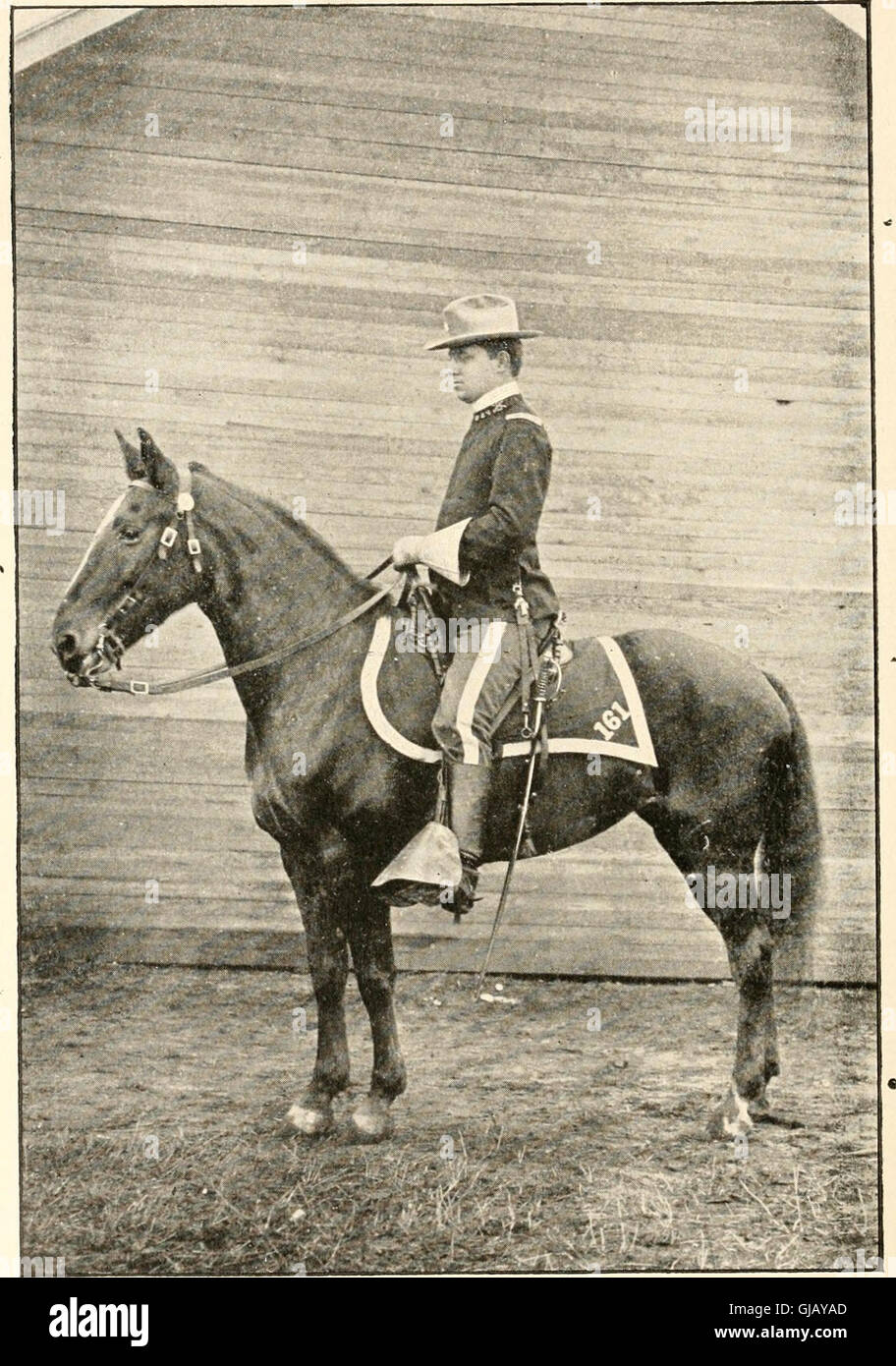 L'histoire du cent soixante et unième régiment, Indiana Volunteer Infantry (1899) fournit un compte rendu détaillé du service du régiment pendant la guerre de Sécession, en se concentrant sur ses batailles, ses opérations et les expériences des soldats. Banque D'Images