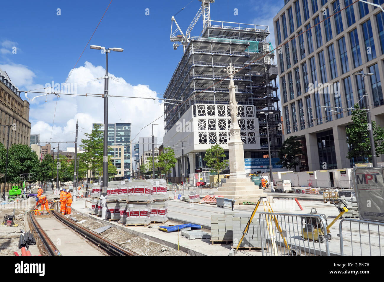 Construction de la deuxième phase 2CC - Passage à niveau de la ville de Manchester Metrolink, St Peters Square, North West England, UK , M2 5PD Banque D'Images