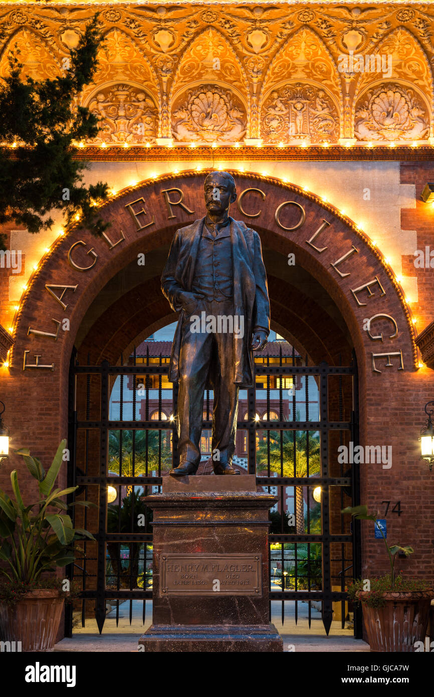 Henry Flagler Statue à Flagler College à Saint Augustine, Floride Banque D'Images