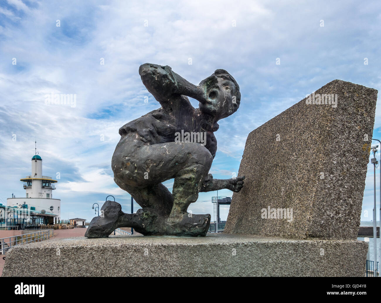 Hans Brinker. Statue d'un garçon hollandais qui sauve son pays en mettant son doigt dans une fuite d'un dyke. Harlingen, Pays-Bas. Banque D'Images