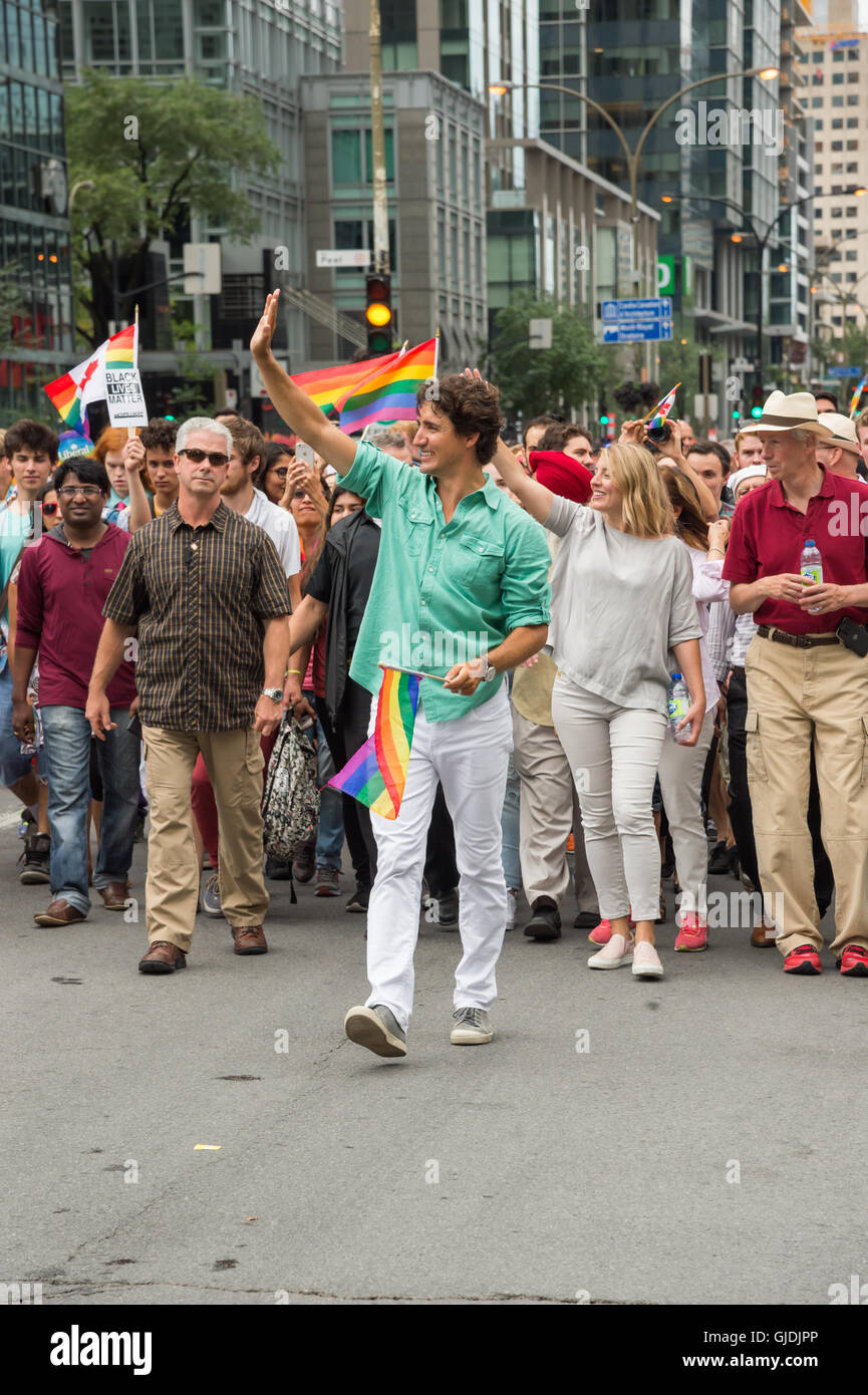 Montréal, Canada. 14 août, 2016. Le premier ministre du Canada, Justin Trudeau prend part au défilé de la fierté Montréal. Crédit : Marc Bruxelles/Alamy Live News Banque D'Images
