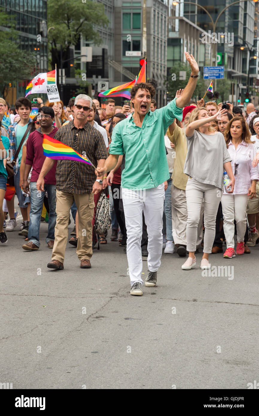 Montréal, Canada. 14 août, 2016. Le premier ministre du Canada, Justin Trudeau prend part au défilé de la fierté Montréal. Crédit : Marc Bruxelles/Alamy Live News Banque D'Images