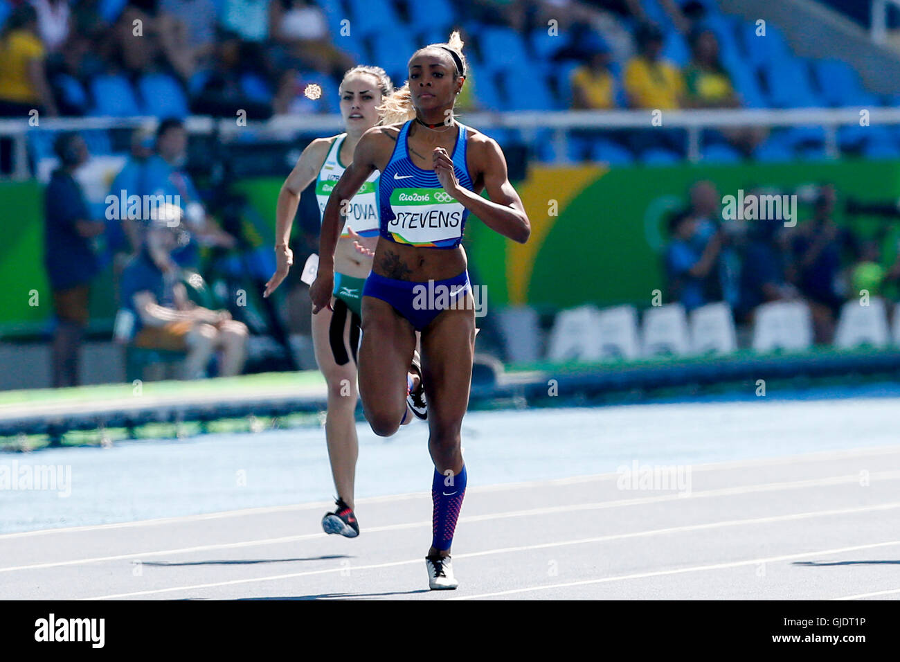 Rio de Janeiro, Brésil. 15 août, 2016. Rio de Janeiro, Brésil. 15 août, 2016. Athlétisme AUX JEUX OLYMPIQUES DE RIO 2016 - Deajah Stevens d'une preuve d'athlétisme 100m de l'Jeux olympiques de Rio en 2016 qui a eu lieu au Stade Olympique. © Foto Arena LTDA/Alamy Live News Crédit : Foto Arena LTDA/Alamy Live News Banque D'Images