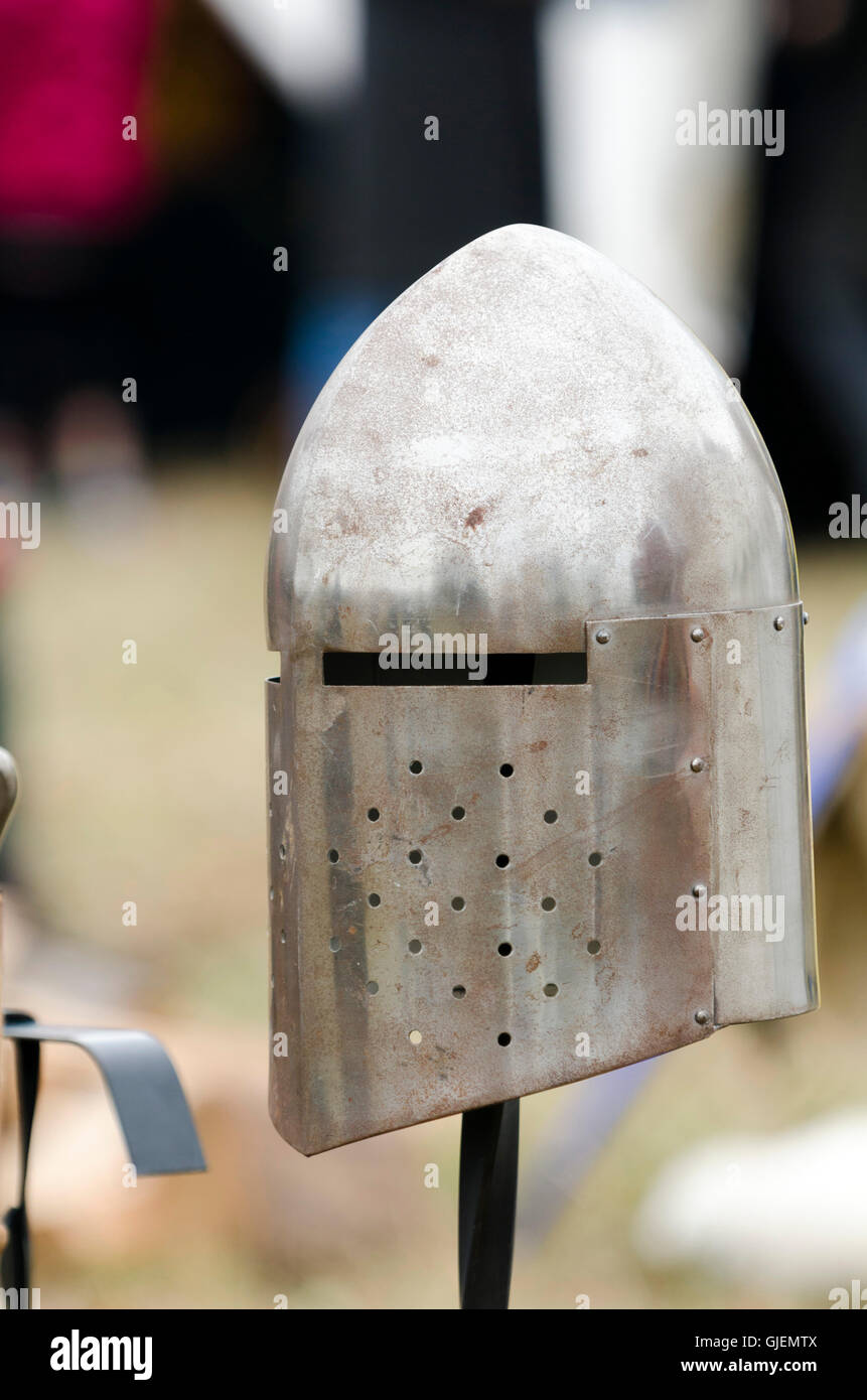 Casque armure médiévale Banque D'Images