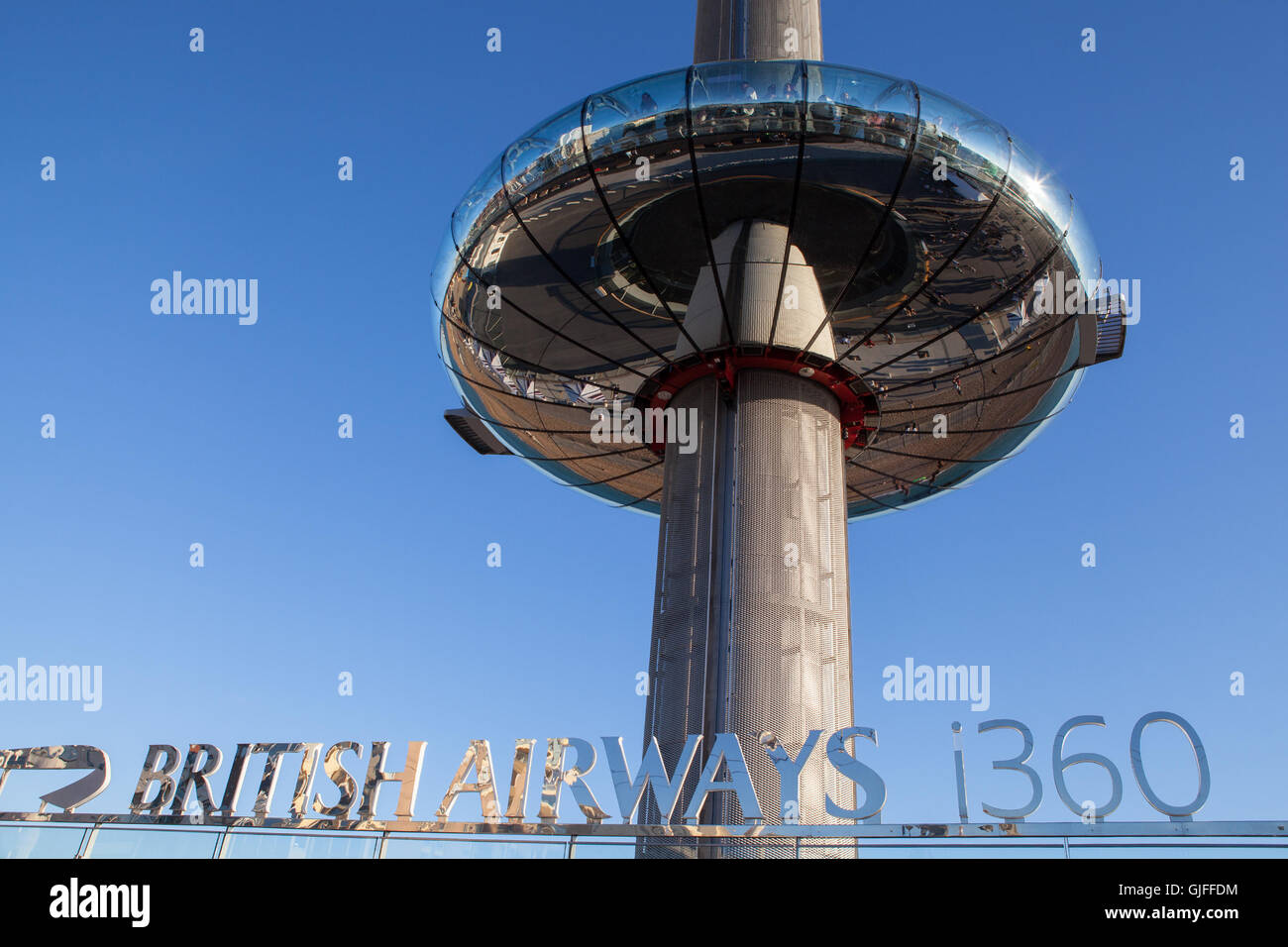 British Airways j360 capsule d'observation et d'une tour à Brighton Banque D'Images