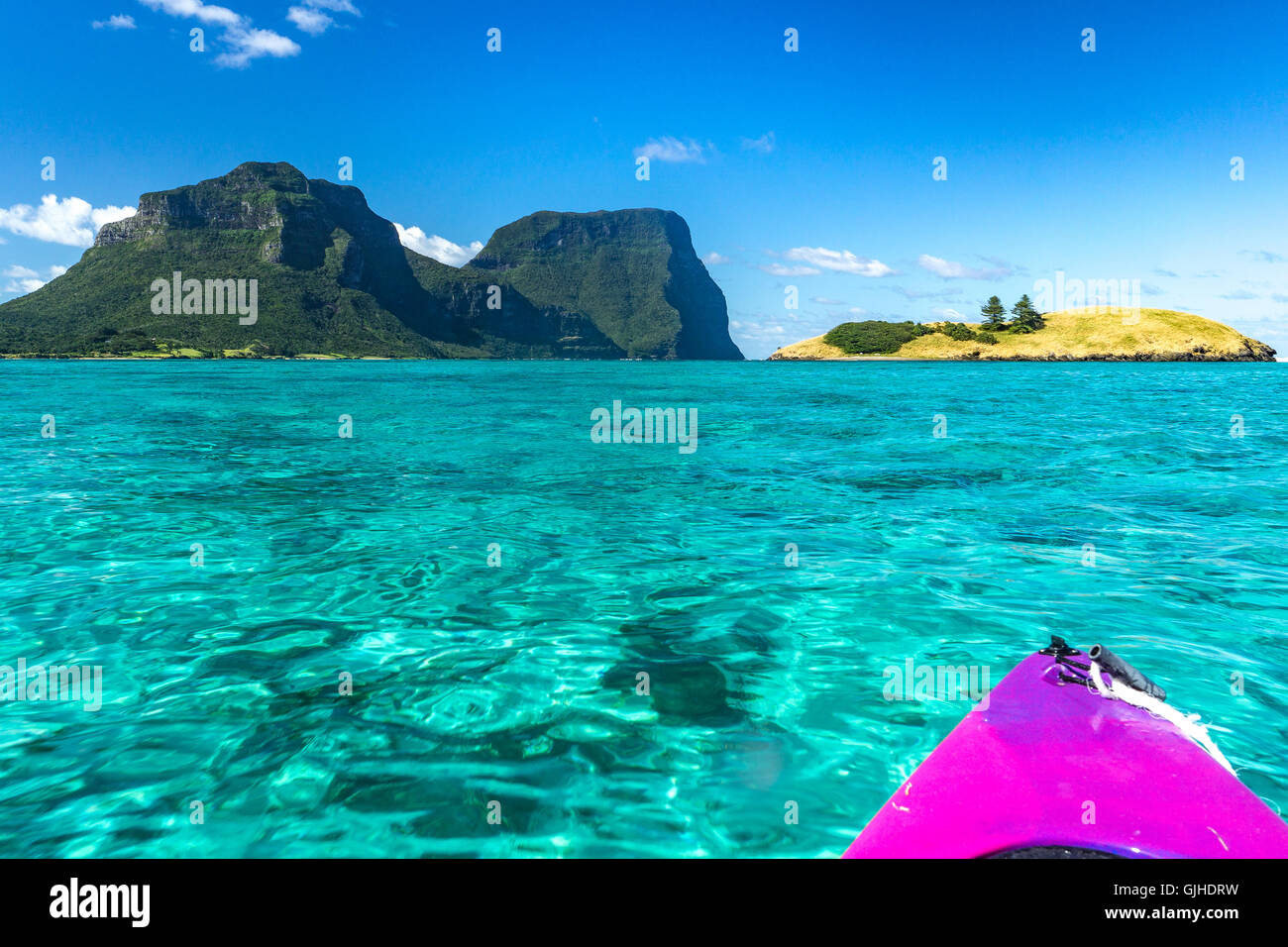 Kayak sur le lagon, l'île Lord Howe, New South Wales, Australie Banque D'Images