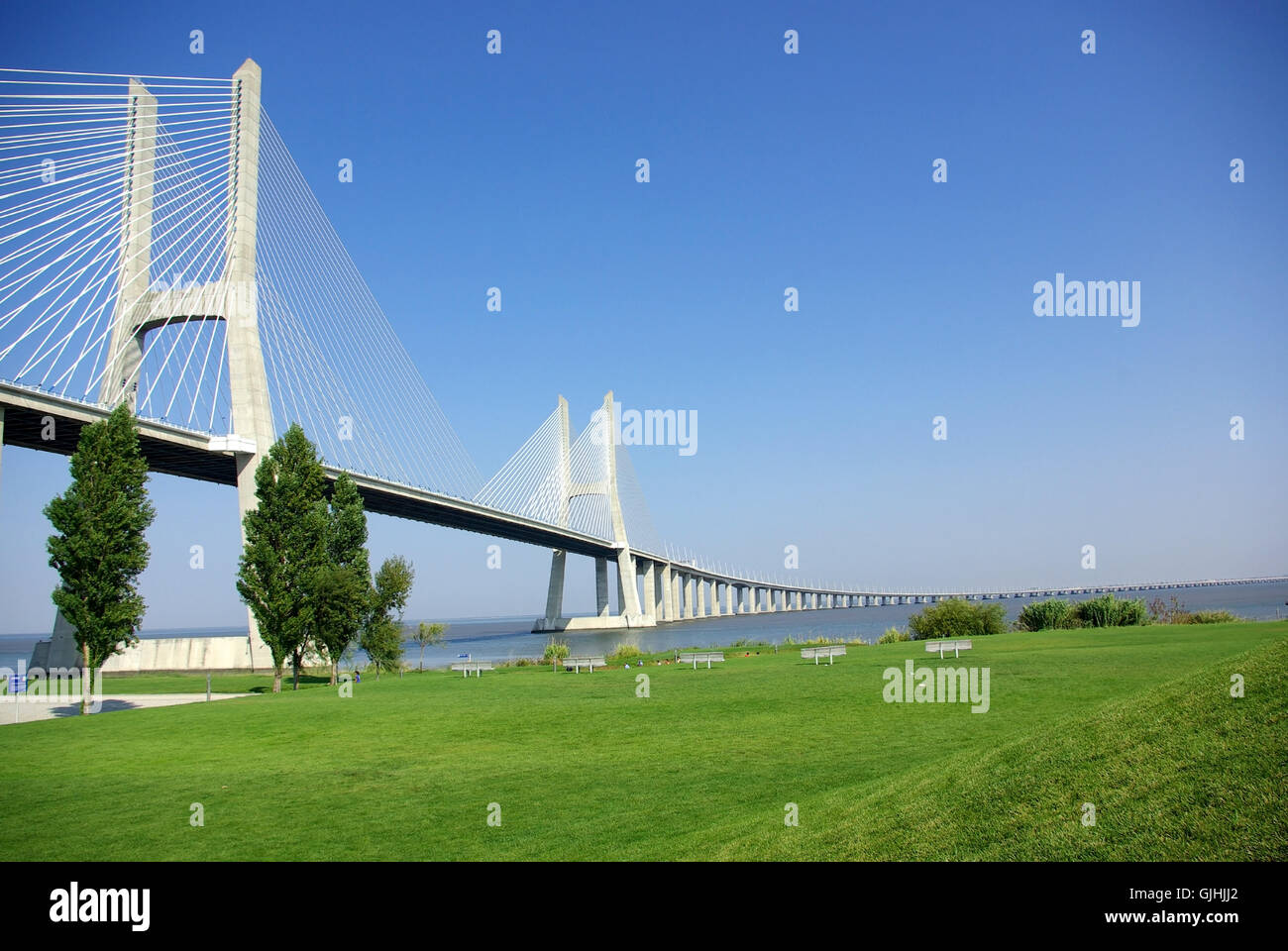 Pont Vasco de Gama au Portugal. Banque D'Images