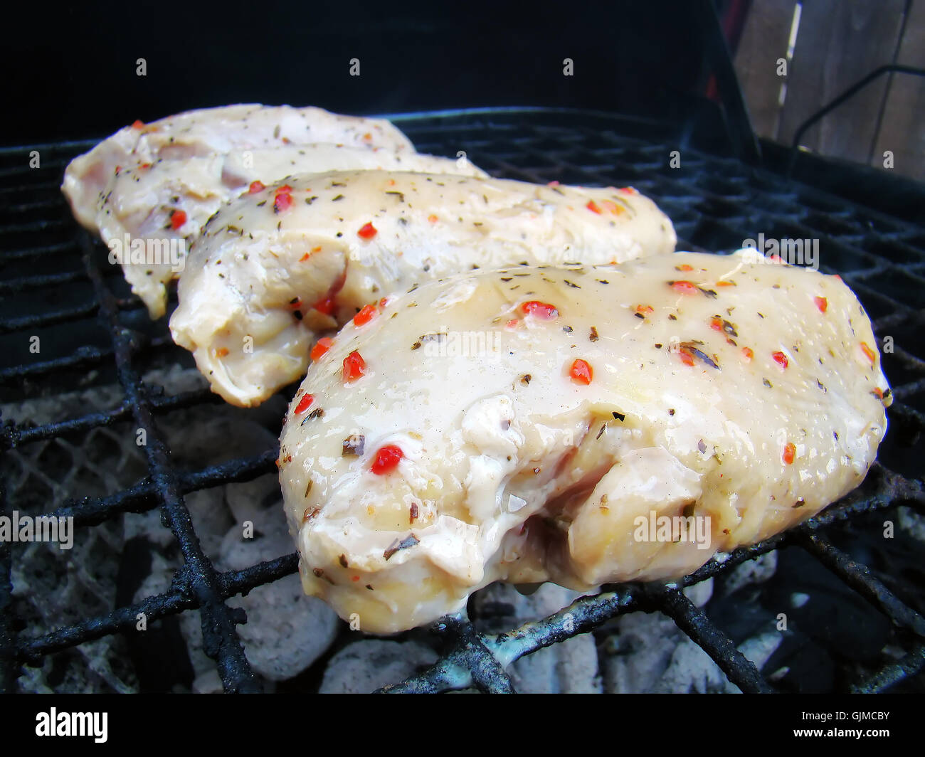 Poulet sur le grill Banque D'Images