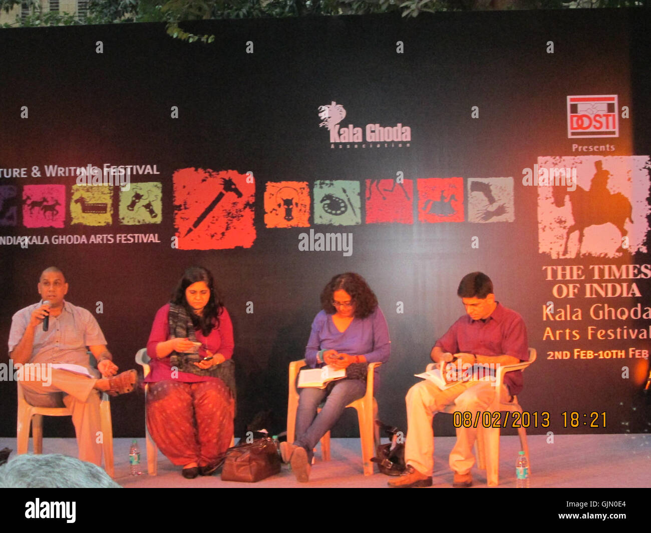 Les discussions 'littérature' à David Sassoon Bibliothèque pendant 'Kala Ghoda Festival' Banque D'Images