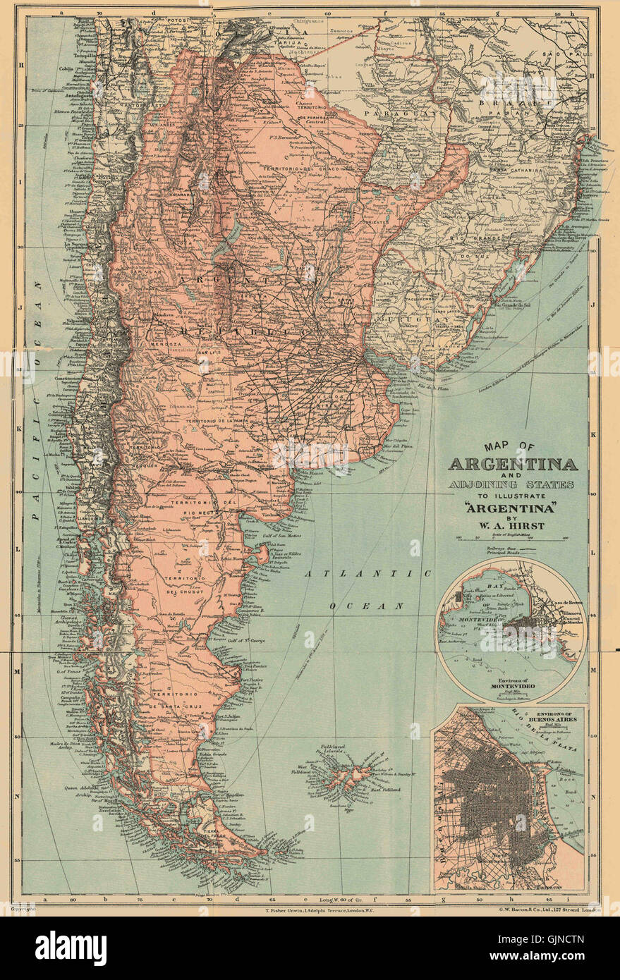 Cette carte des années 1900 de l'Argentine et de ses états voisins offre une perspective historique sur la géographie de l'Amérique du Sud au tournant du siècle, mettant en évidence les frontières et les lieux clés de la région. Banque D'Images