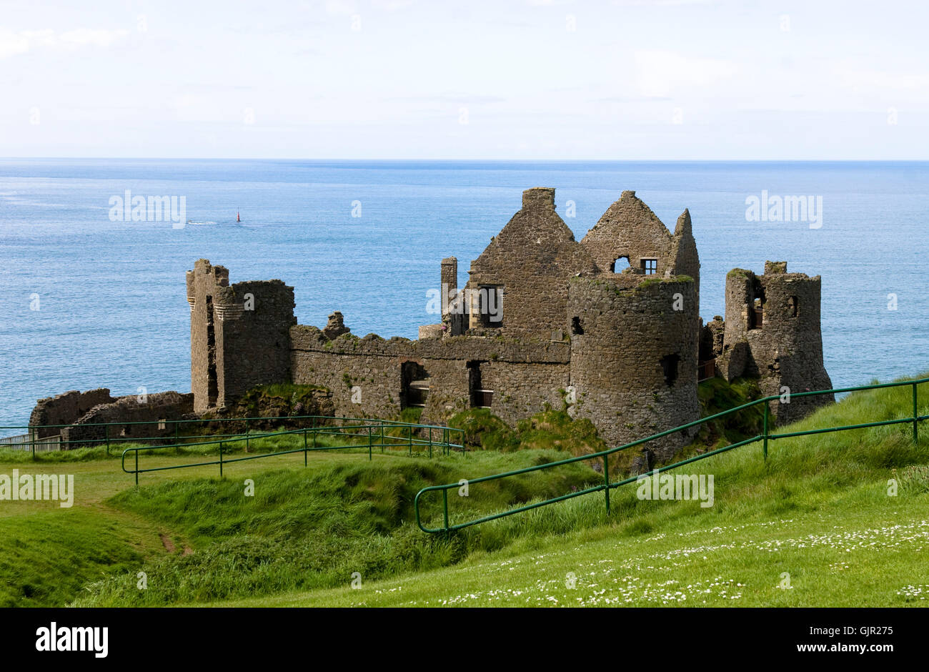 Danluce Castle est l'un des plus vastes ruines d'un château médiéval en Irlande du Nord. Banque D'Images