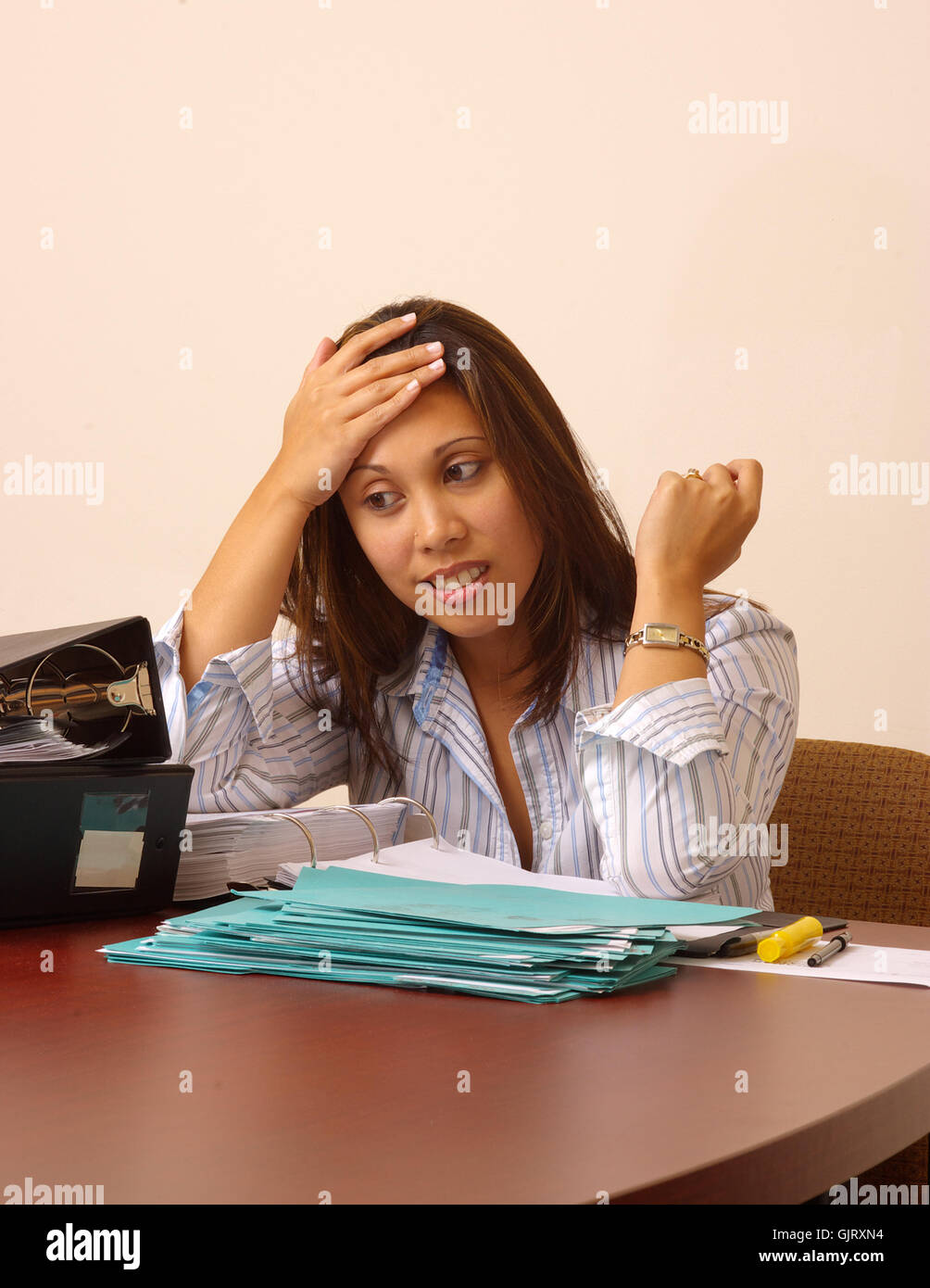 Frustrated businesswoman femme de carrière Banque D'Images