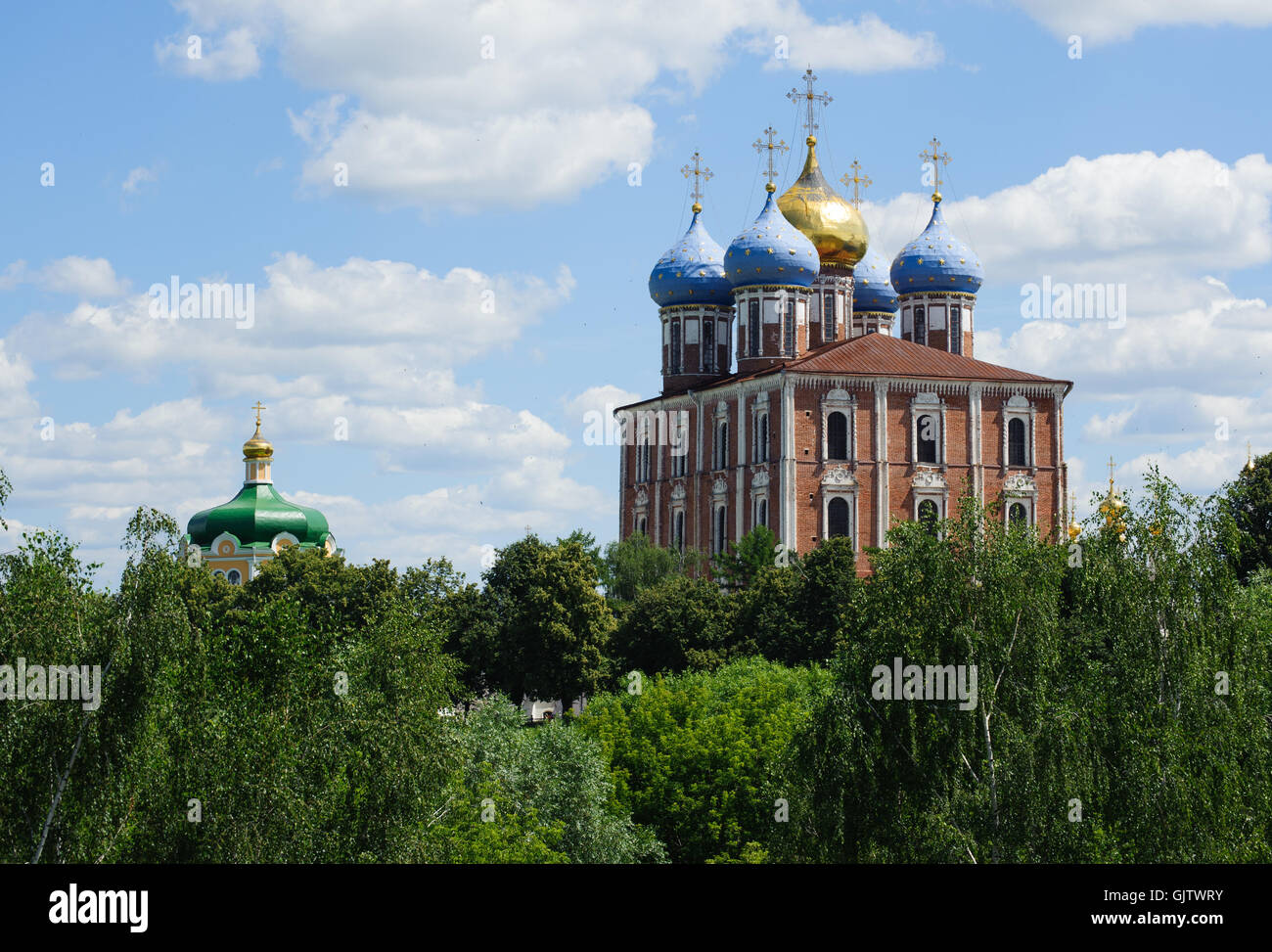 Belle vue sur la cathédrale de la cathédrale de l'assomption sur l'heure d'été, Ryazan, Russie Banque D'Images