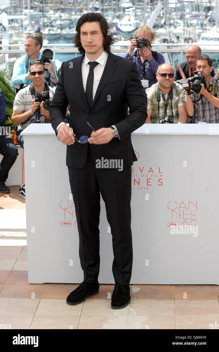 69e Festival du Film de Cannes - 'Paterson' - Photocall avec : Adam conducteur Où : Cannes, France Quand : 16 mai 2016 Credit : IPA/WENN.com **Uniquement disponible pour publication au Royaume-Uni, USA, Allemagne, Autriche, Suisse** Banque D'Images