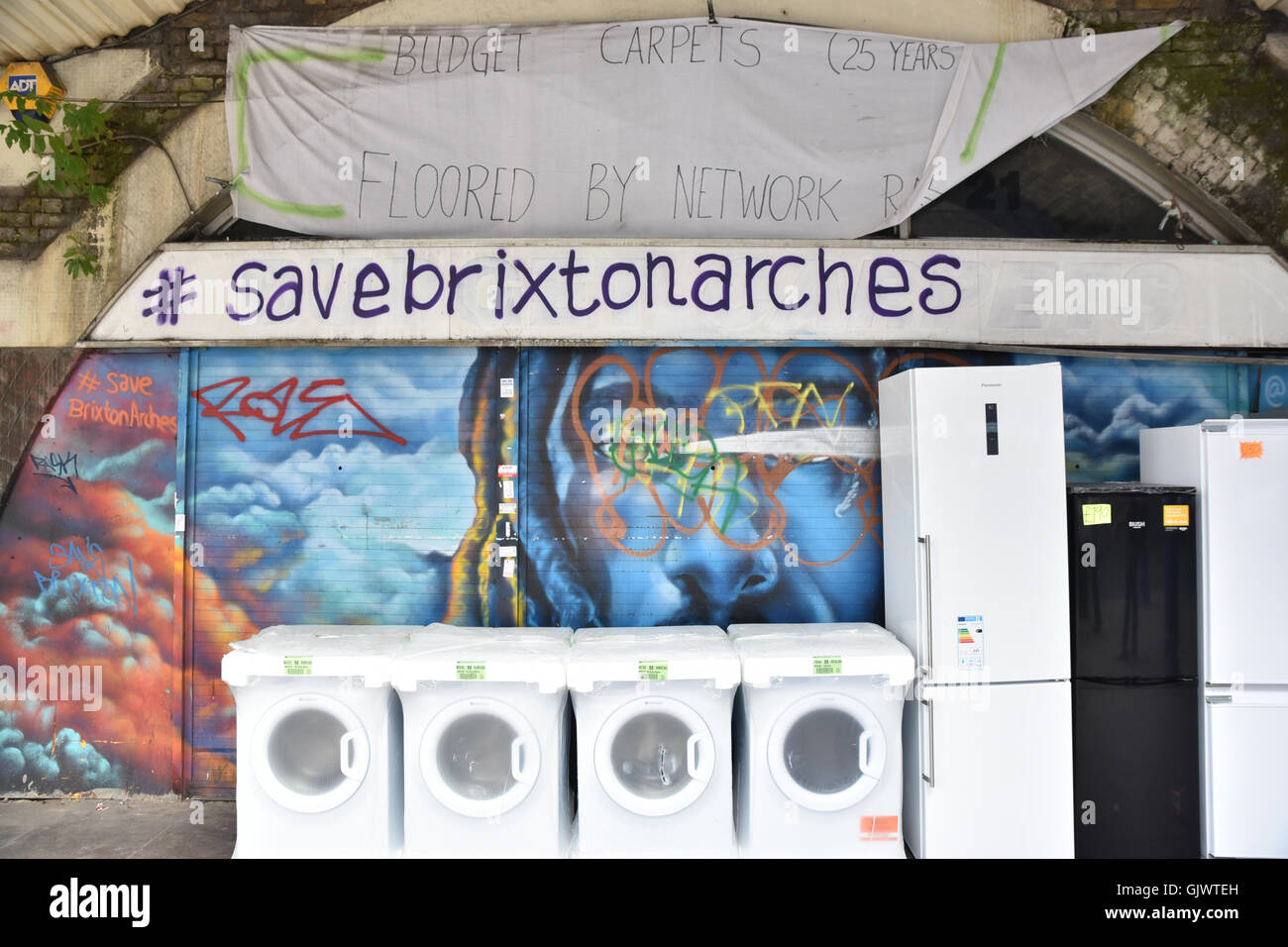 Brixton, Londres, Royaume-Uni. 18 août 2016. Traders commencent à être expulsés de Brixton Arches en raison de travaux de rénovation. Banque D'Images