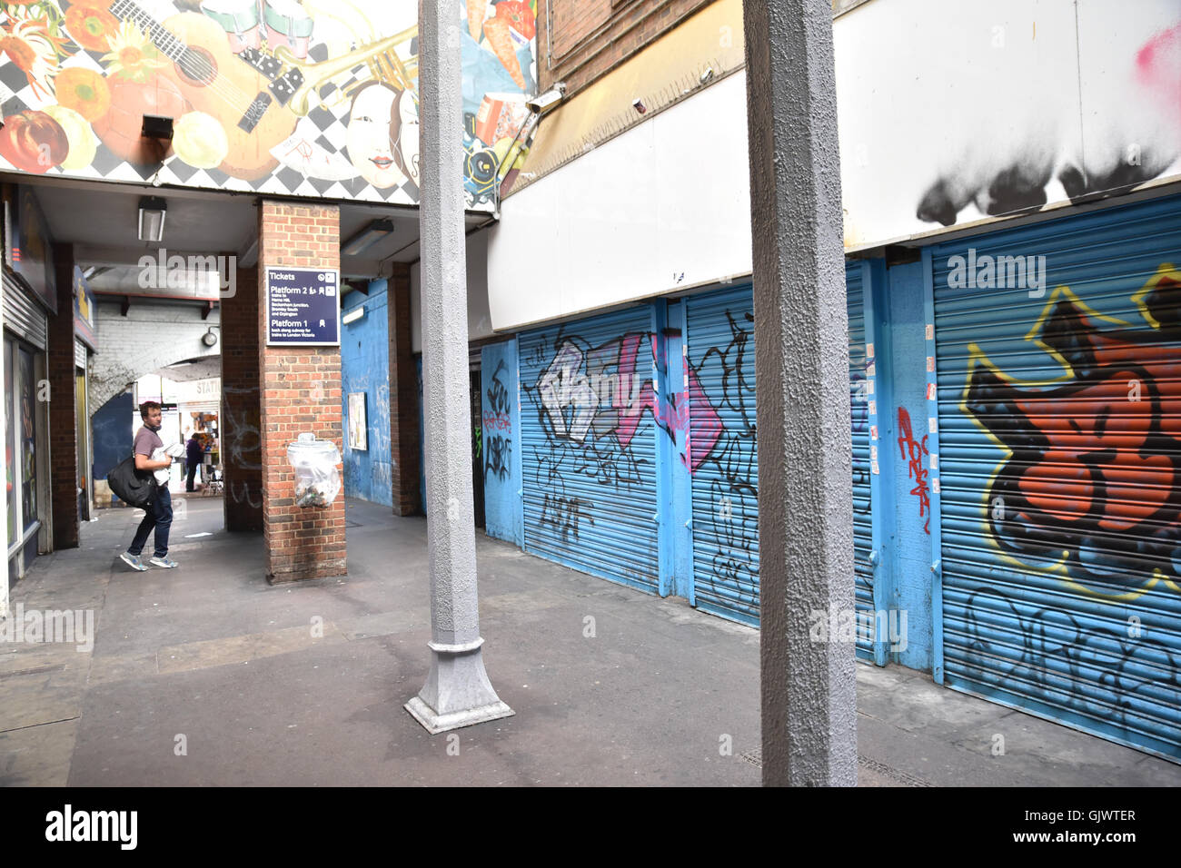 Brixton, Londres, Royaume-Uni. 18 août 2016. Traders commencent à être expulsés de Brixton Arches en raison de travaux de rénovation. Banque D'Images
