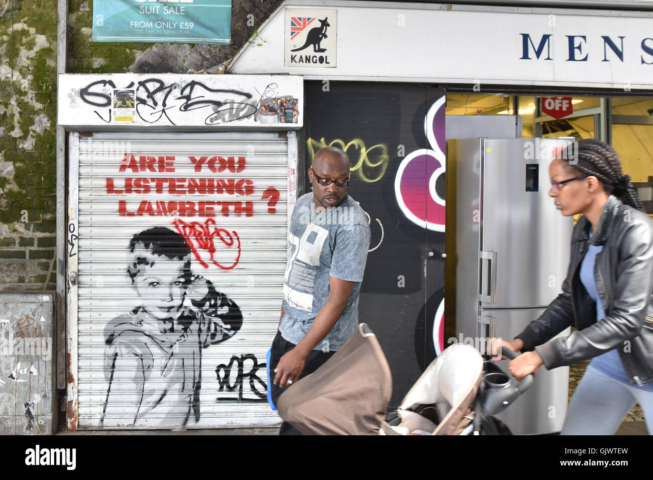 Brixton, Londres, Royaume-Uni. 18 août 2016. Traders commencent à être expulsés de Brixton Arches en raison de travaux de rénovation. Banque D'Images