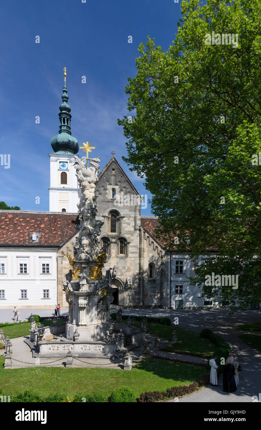 Heiligenkreuz : Monastère Heiligenkreuz : collégiale et la colonne de la Sainte Trinité, l'Autriche, Niederösterreich, Autriche, Wie Banque D'Images