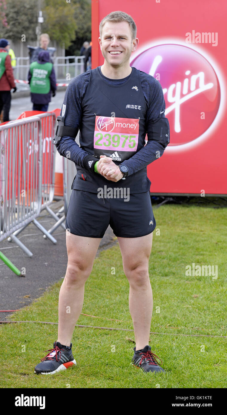 Virgin Money 2016 Marathon de Londres - Celebrity commencer avec : Matt Barbet Où : London, Royaume-Uni Quand : 24 Avr 2016 Banque D'Images