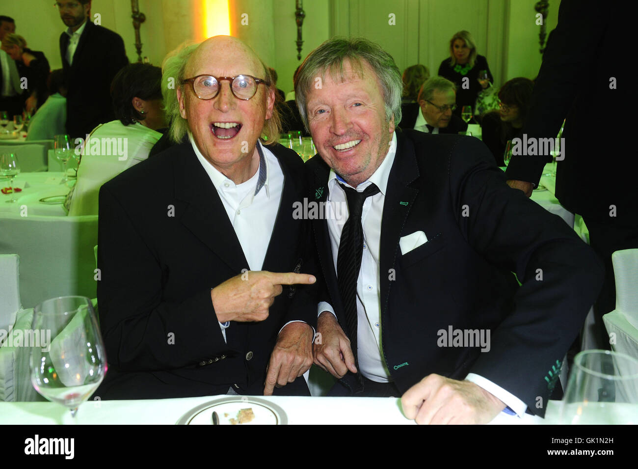 Célébrités à un organisme de bienfaisance d'Aigles Les golfeurs nuit à l'hôtel de Rome. Doté d''Otto Waalkes, Werner : Schulze-Erdel Où : Berlin, Allemagne Quand : 24 Avr 2016 Banque D'Images