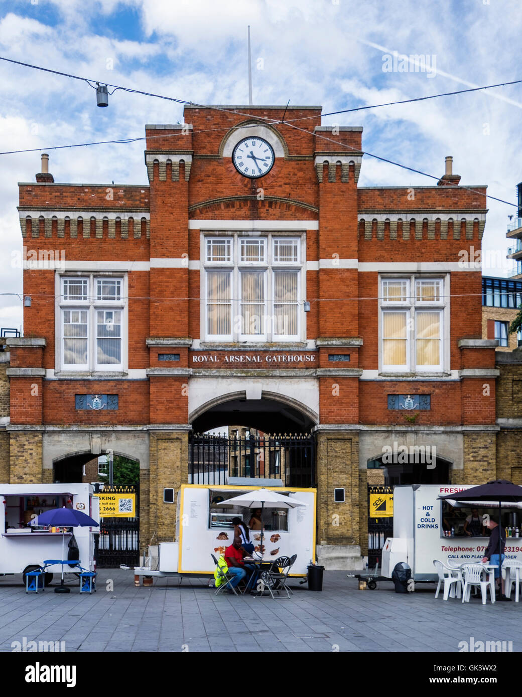 Arsenal Royal Gatehouse, bâtiment en briques historique Square Beresford, Woolwich, Londres Banque D'Images