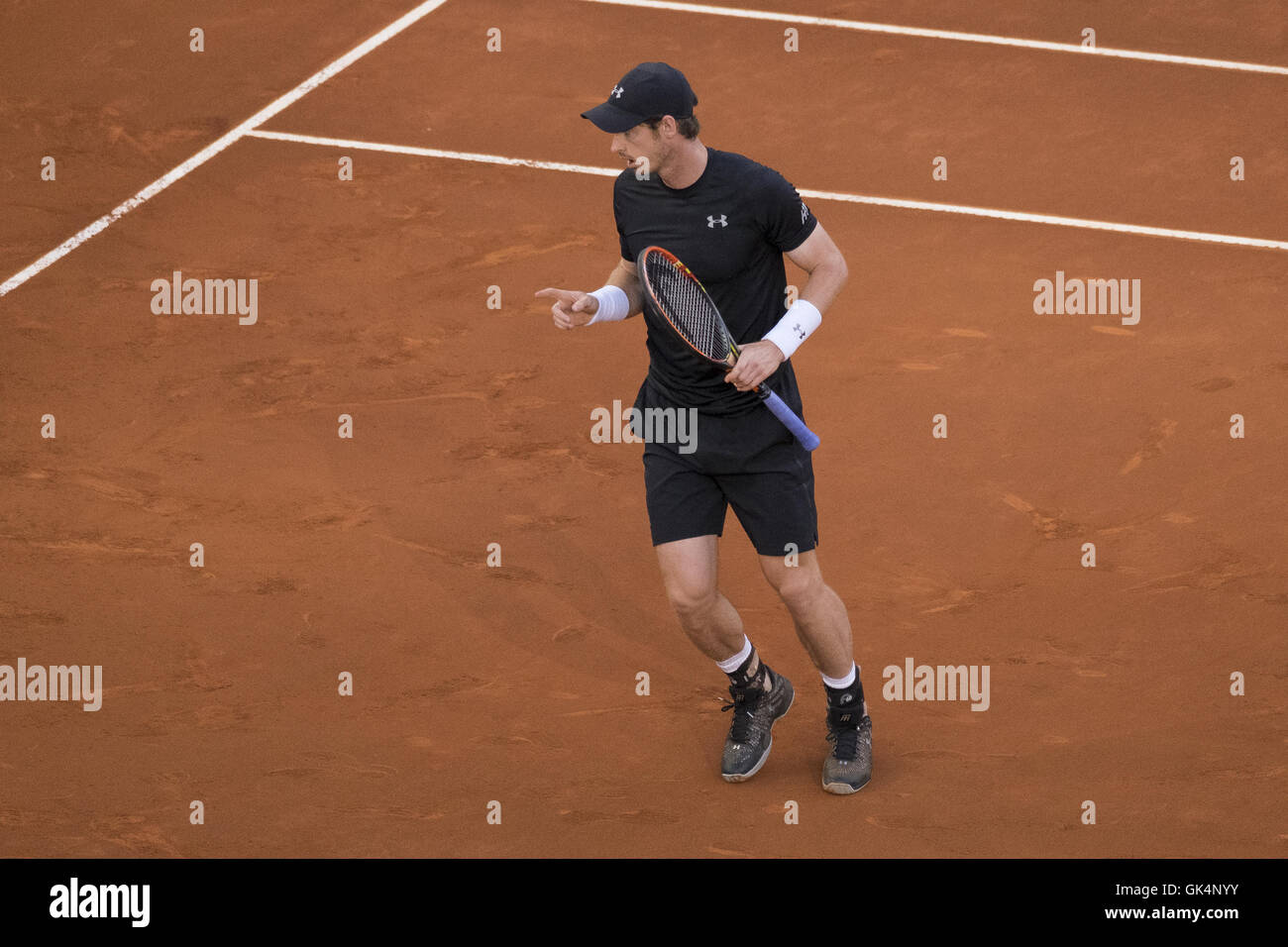 Andy Murray de Grande-bretagne en action contre Radek Stepanek de République tchèque pendant quatre jours de la Mutua Madrid Open Tennis Tournament à la Caja Magica avec : Andy Murray Où : Madrid, Espagne Quand : 03 mai 2016 Banque D'Images