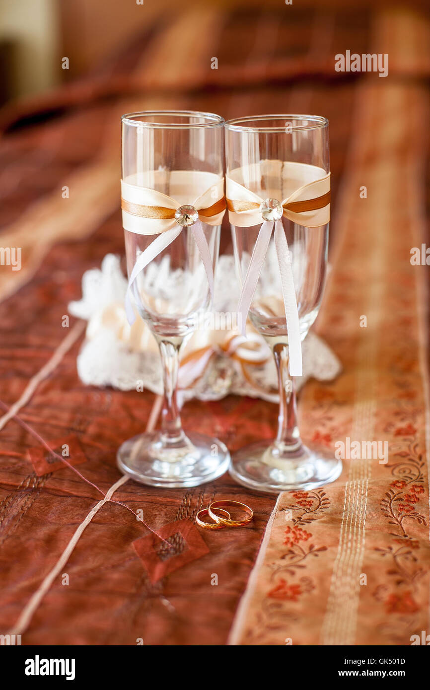 Mariage Décoration verres pour mariés. Concept de mariage Photo Stock -  Alamy