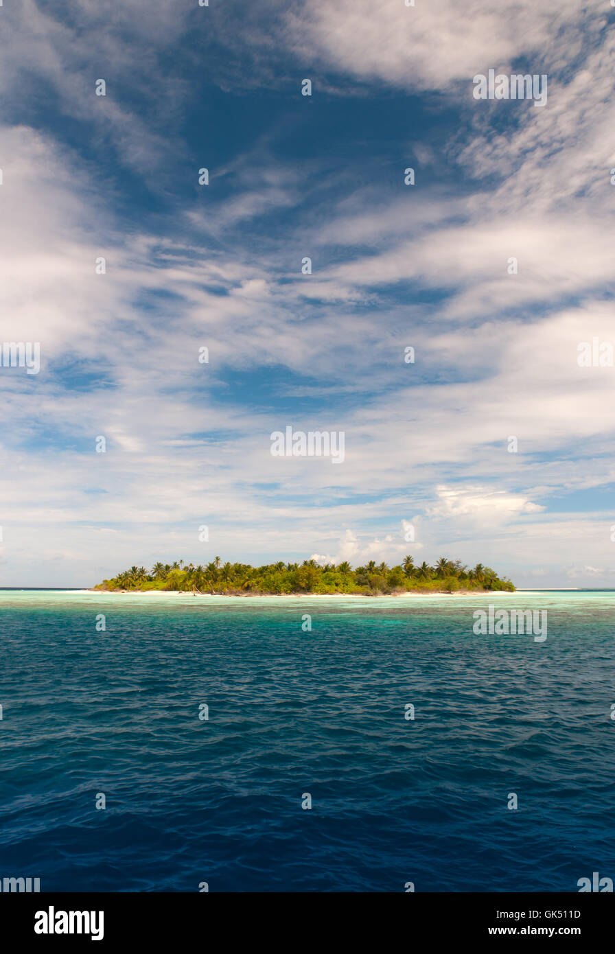 Île déserte dans l'océan indien Banque D'Images
