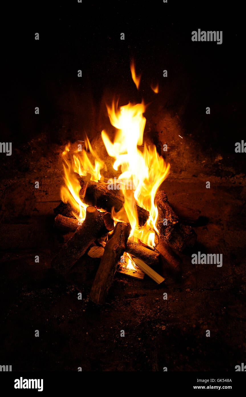 Feu chaud flammes chaleur chaleur bois Banque de photographies et d — free download