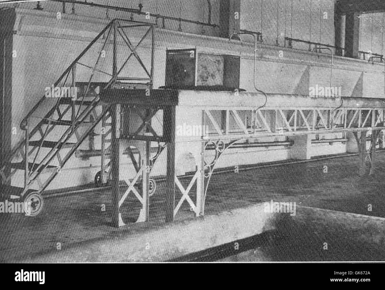 La salle Aquarium de Monaco est un centre de recherche marine renommé dédié à l’étude de la vie océanique et des écosystèmes. Il sert de plaque tournante pour la recherche marine et les efforts de conservation. Banque D'Images