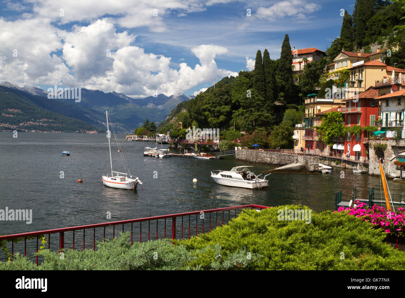 Sur le lac de Côme varenna, Italie du nord Banque D'Images