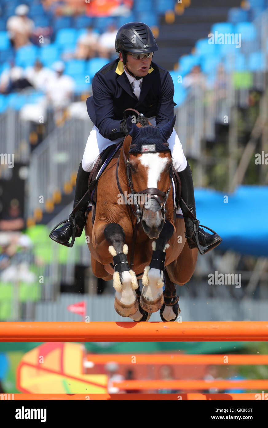 Rio de Janeiro, Brésil. Août 19, 2016. Matt Williams, de l'Australie équitation Valinski S au cours de la finale individuelle de saut équestre au cours de l'organisation des Jeux Olympiques de 2016 à Rio Centre Equestre Olympique Deodoro à Rio de Janeiro, Brésil, 19 août 2016. Photo : Friso Gentsch/dpa/Alamy Live News Banque D'Images