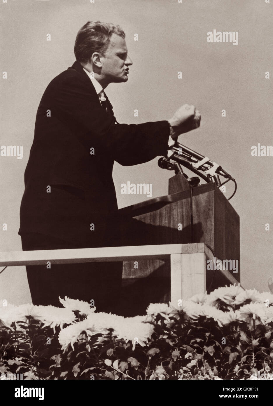 Évangéliste américain Billy Graham prêcher un message de l'Évangile c1960. Banque D'Images