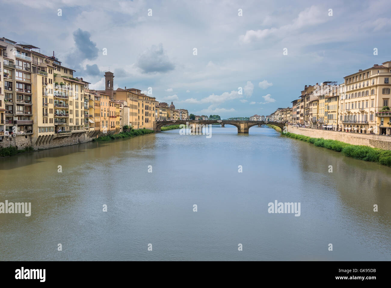 Le Ponte Vecchio, ou Vieux Pont, à Florence, en Italie. Banque D'Images