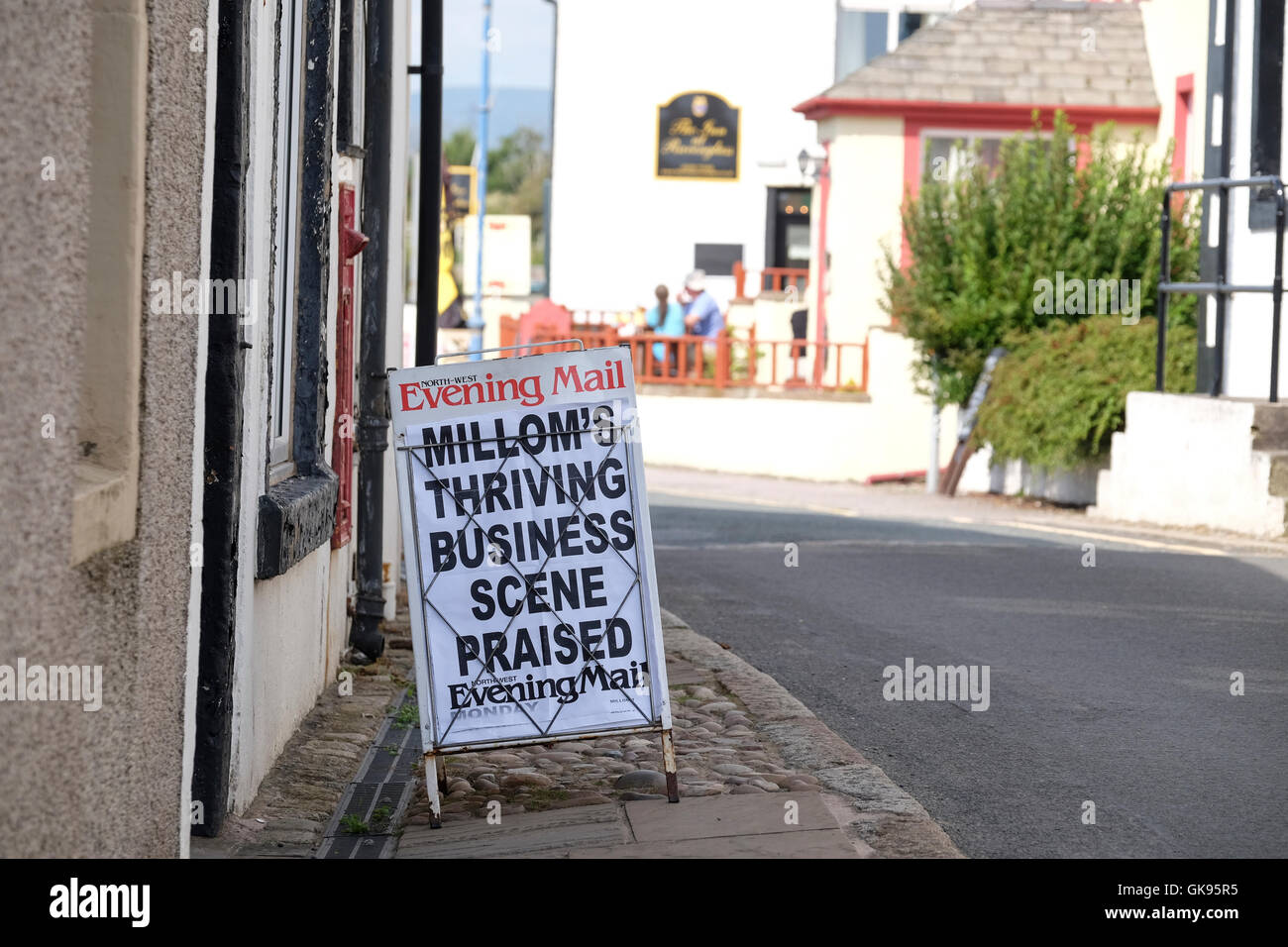 Gros titre de journal local Banque D'Images