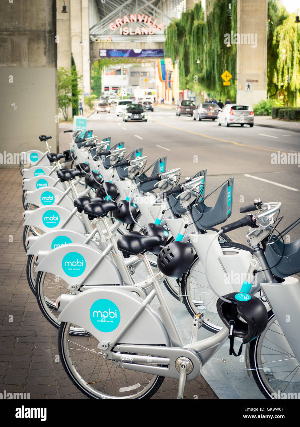 Des vélos sur Mobi Anderson Street. Partager Vélo Mobi est la ville de Vancouver Programme de partage de vélos. Banque D'Images