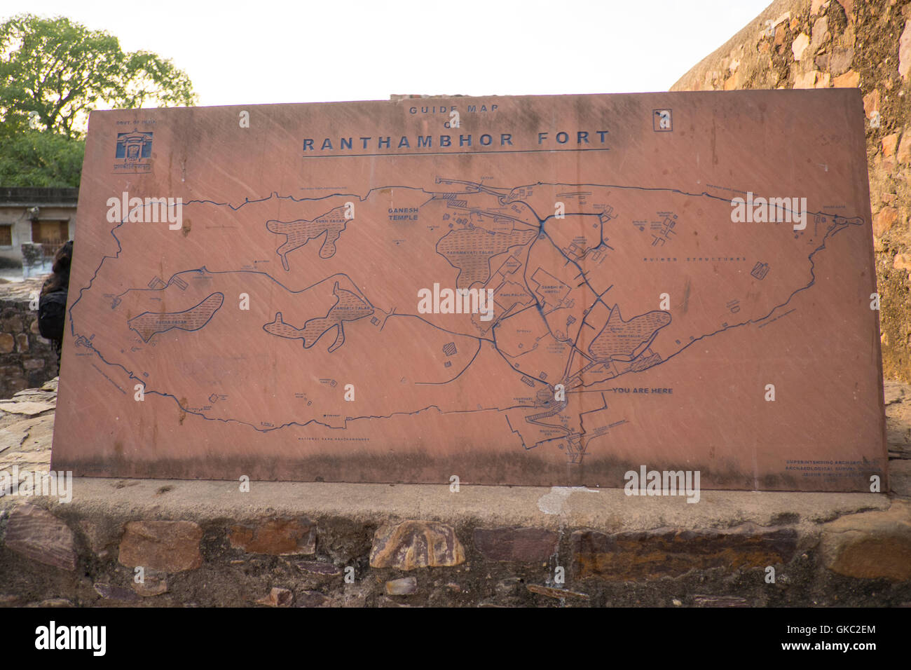 Ranthambhore fort dans le Parc National de Ranthambhore, Rajasthan, Inde Banque D'Images