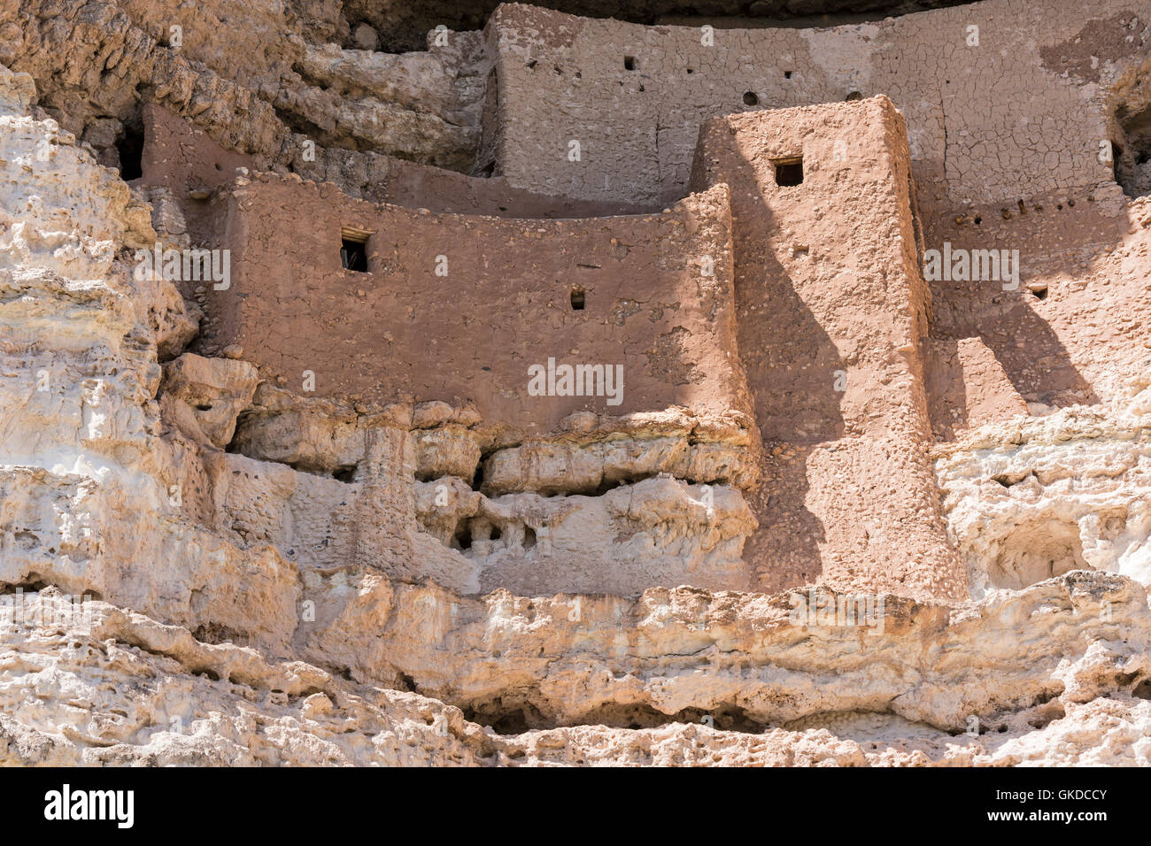 Vue rapprochée de la Native American Cliff dwellings dans Montezuma Castle National Monument, Arizona Banque D'Images
