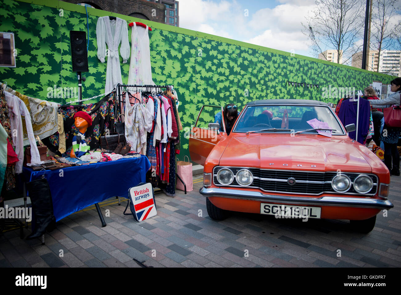 Le Classic Car Boot Sale, Kings Cross, Londres 17/04/2016 Banque D'Images