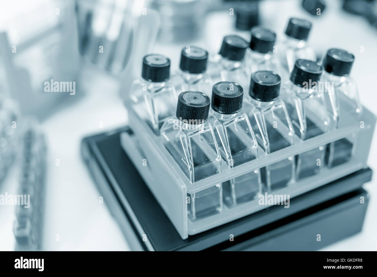 Dans les appareils de laboratoire microbiologique Banque D'Images