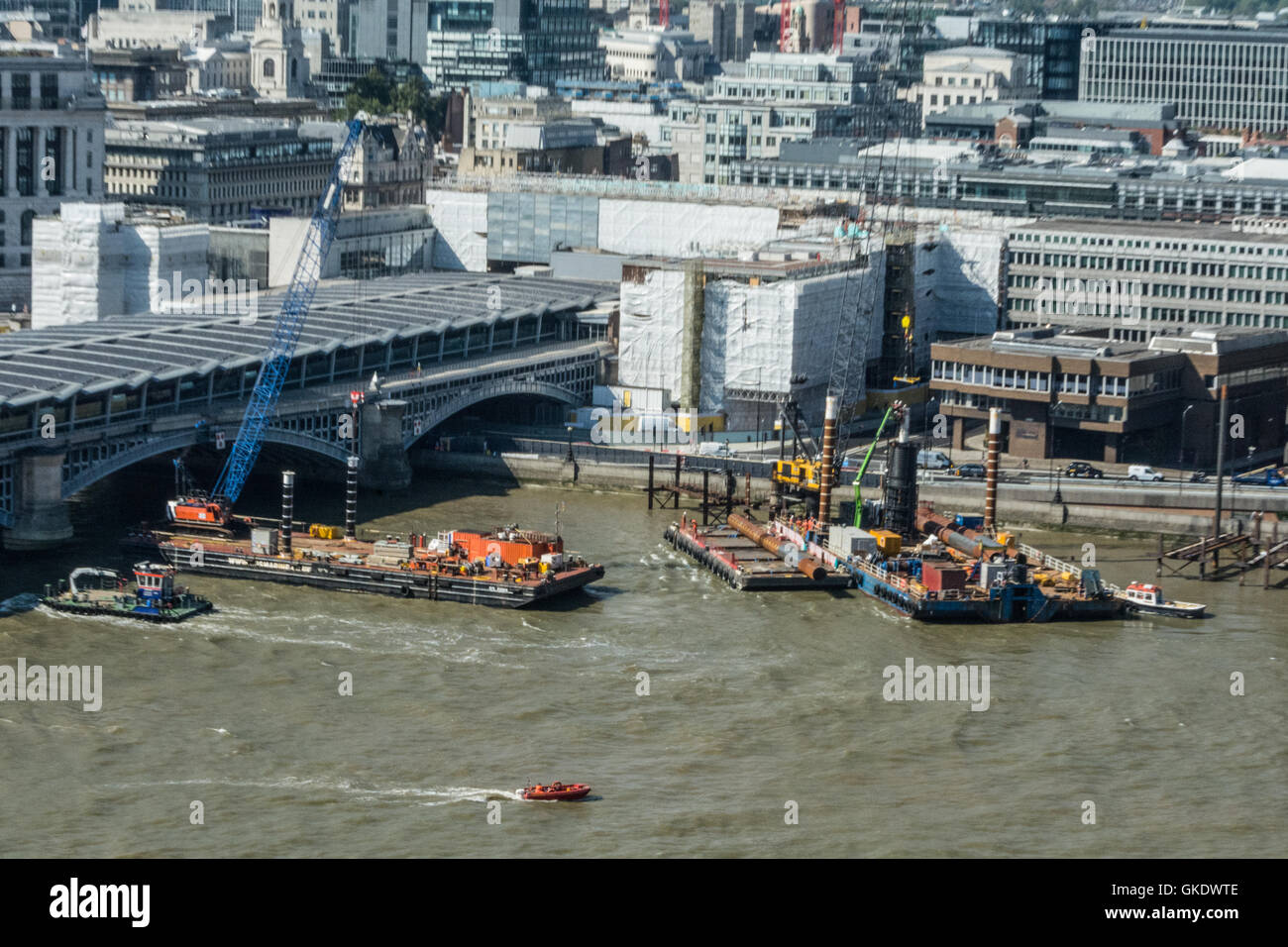 Construction de la Thames Super Sewer à côté de la gare de Cannon Street à Londres, Royaume-Uni. Banque D'Images