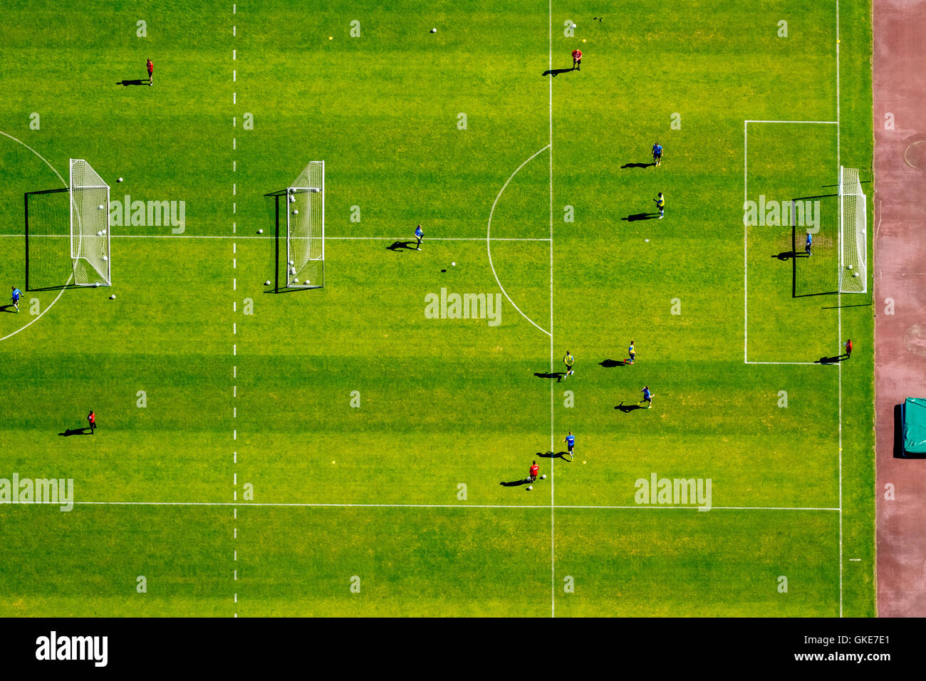 Vue aérienne, pelouse, terrain de formation au nord du stade de football Vonovia-Ruhrstadion, deuxième national soccer league, Bochum, Banque D'Images